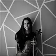 Profesora de apoyo en materias relacionadas con la música. (De colegios, institutos y conservatorios)